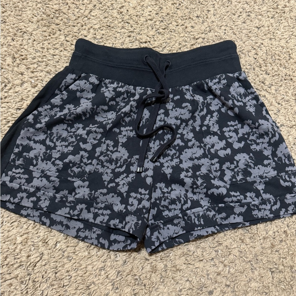 Zella shorts